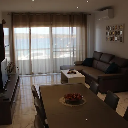Let Me Host-blu Bay Apartment- *