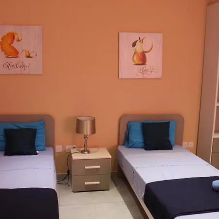 Apartment Let Me Host-blu Bay Apartment-