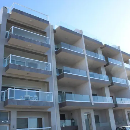 Апартаменты Let Me Host-blu Bay Apartment- Меллиеха