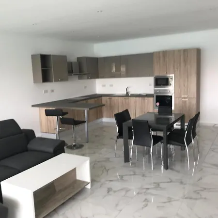 Let Me Host-blu Bay Apartment- Апартаменты